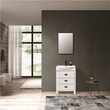 Brīvi stāvoša tualete ar kājām